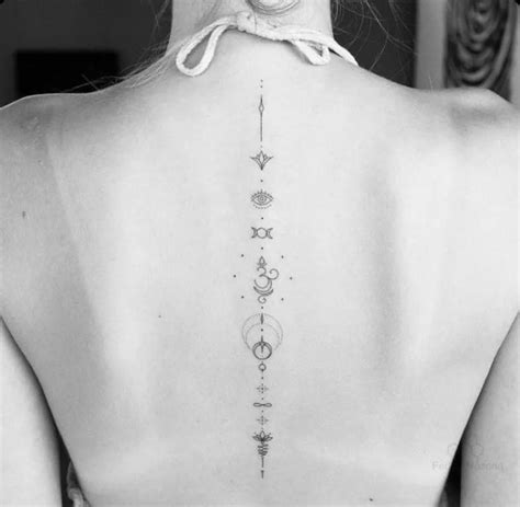 tattoo colonne vertébrale femme|Tatouage sur la colonne vertébrale : tout ce que vous voulez en。